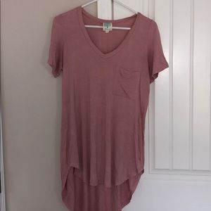 High to low pocket tee